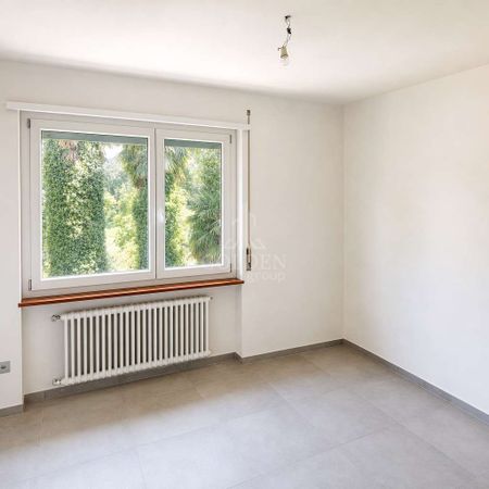 Ampio 4.5 locali ristrutturato con giardino privato a Tremona - Foto 2