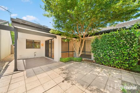 Three-Bedroom Home with Alfresco. - Photo 2