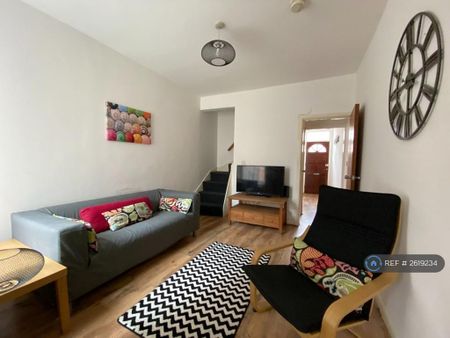 3 bedroom terraced house to rent - Photo 2