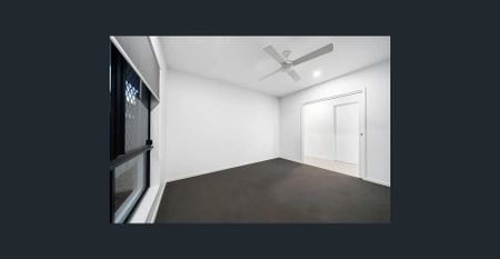 SPACIOUS FOUR-BEDROOM HOME WITH ALFRESCO LIVING - Photo 5