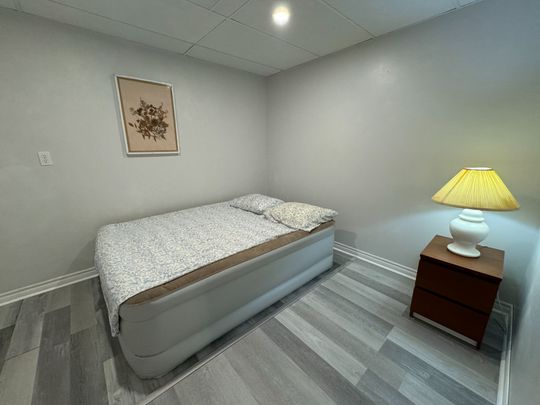 For Lease - 3200 Osbourne Road Unit# Basement, Mississauga, Ontario - Photo 1