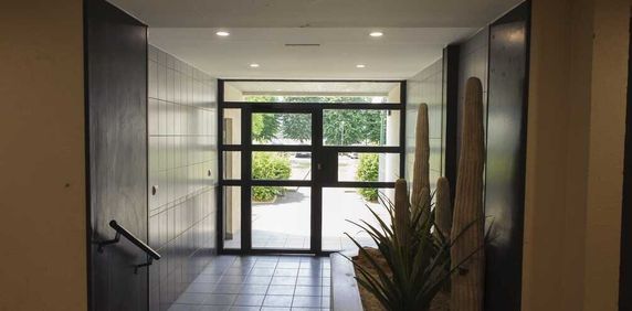 À CHARLEVILLE MEZIERES - Photo 2