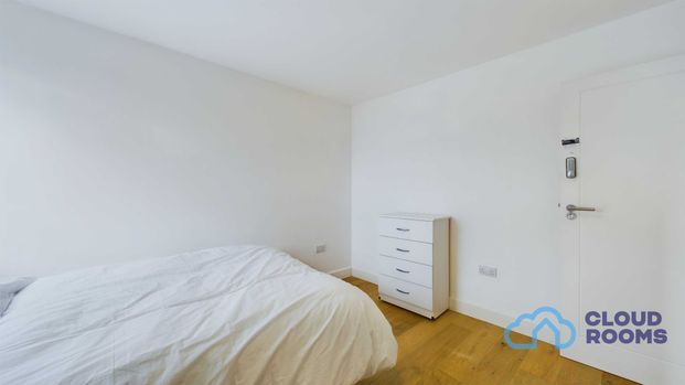 RM3 Eastmead | Farnborough | GU14 7SA - Photo 1