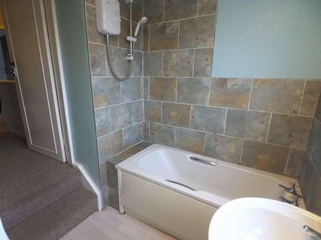 New Horwich Road, Whaley Bridge, SK23 - Photo 2