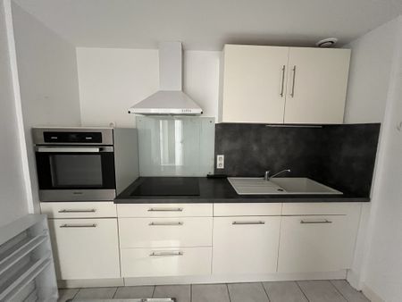 Sommières Centre - Appartement T4 de 73,44m² dans le centre piéton de Sommières - Photo 3