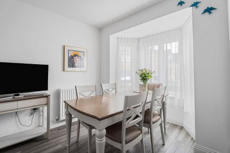 4 bedroom semi-detached house to rent - Photo 5