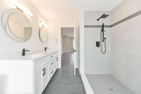 For Lease - 826 Montsell Avenue, Georgina, Ontario - Photo 3