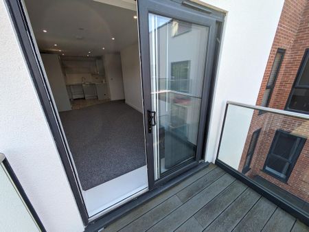 2 bedroom flat to rent - Photo 5