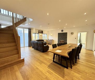 4 bedroom detached house to rent - Photo 5