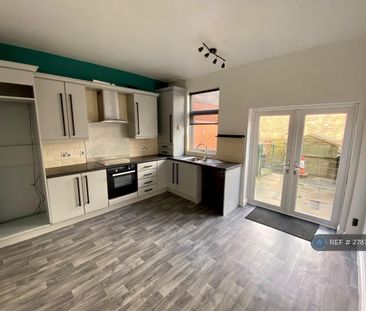 2 bedroom terraced house to rent - Photo 2