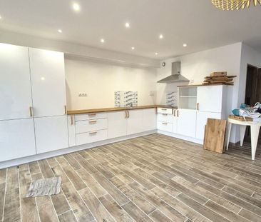 A LOUER FERQUES - MAISON 1 CHAMBRE + TERRASSE - Photo 4