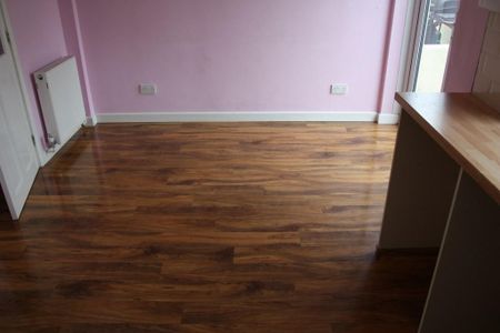 3 bedroom terraced house to rent - Photo 4