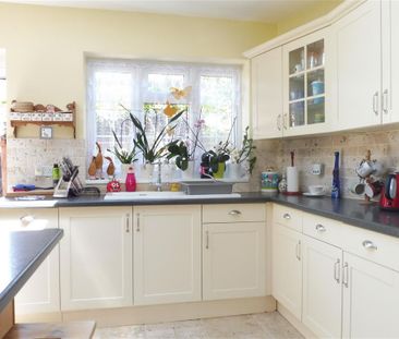 Rothesay Road, Gosport - Photo 6