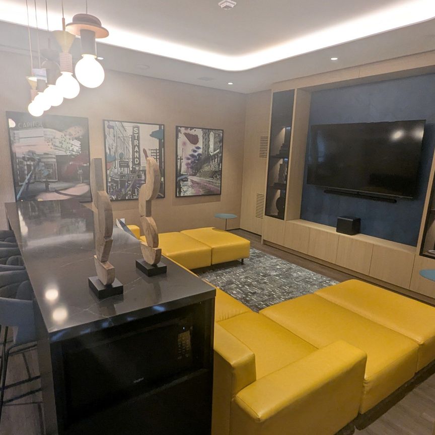 For Lease - 720 Whitlock Avenue Unit# 404, Milton, Ontario - Photo 1