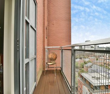 2 bedroom flat to rent - Photo 6