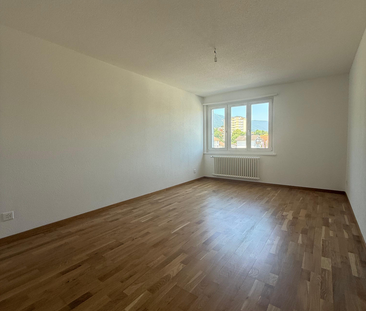 Moderne 4.5-Zimmerwohnung im 2. Stock mit zwei Balkonen - Photo 4