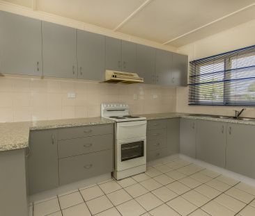 126 Twelfth Avenue, Railway Estate - Photo 4