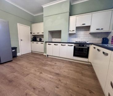 Victoria Road (room 1), Morley, Leeds - Photo 5