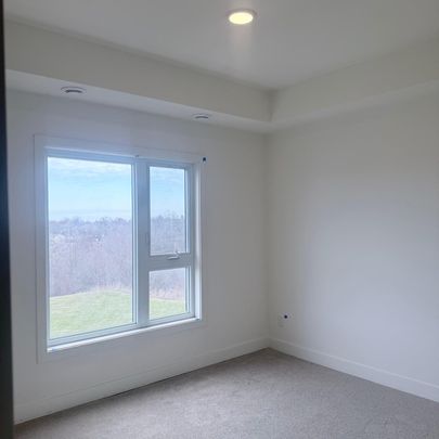 For Lease - 16 Melbourne Avenue Unit# 320B, St. Catharines, Ontario - Photo 1