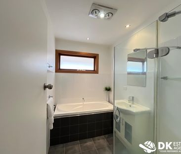 Spacious Family Home - Photo 2