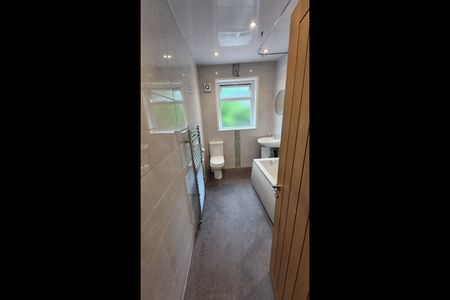 3 Bed Terraced House, Lowton St, M26 - Photo 4