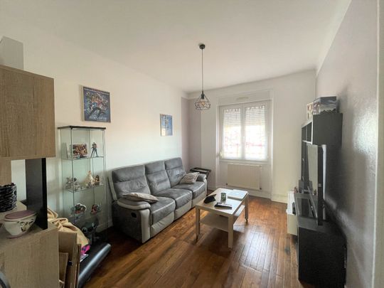 Location Appartement 5 pièces 74m² - Photo 1