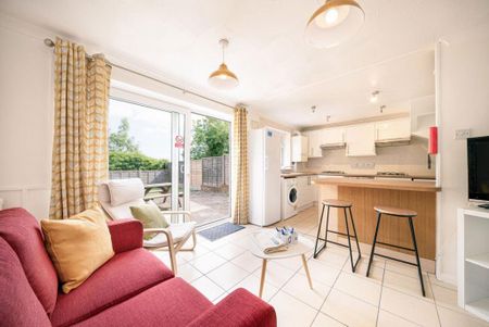 4 bedroom house to rent - Photo 2