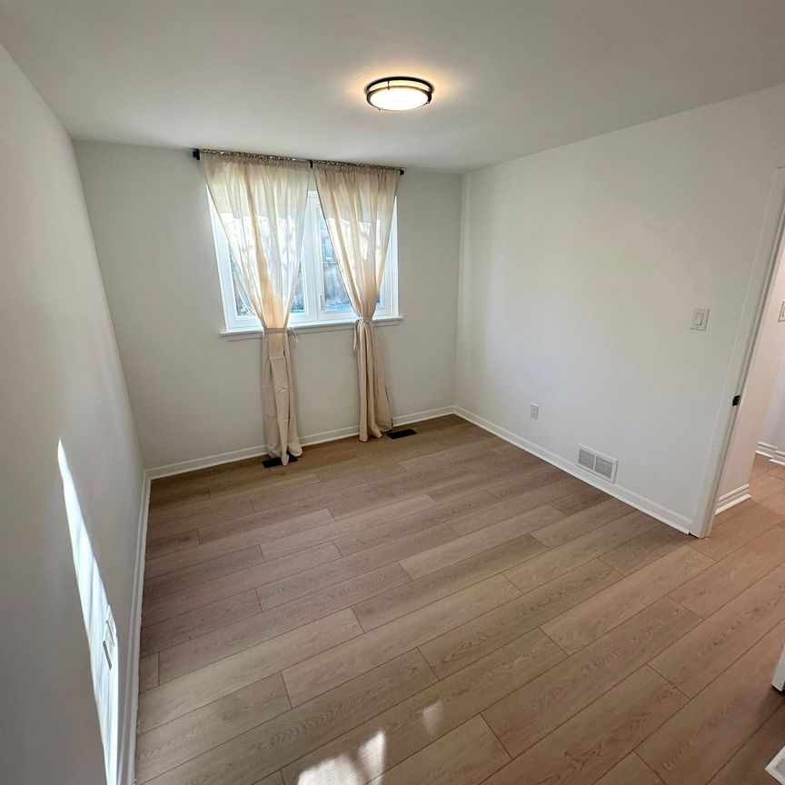 For Lease - 177 Patricia Avenue Unit# Basement, Toronto, Ontario - Photo 1