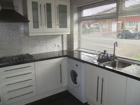 3 bedroom house to rent - Photo 2