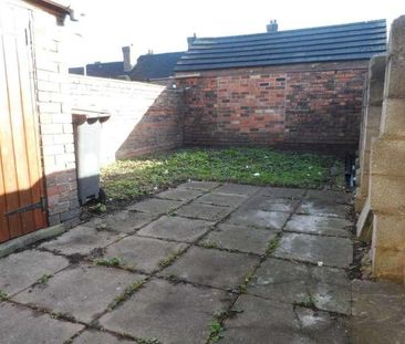 A Blurton Road, Stoke-on-trent, ST4 - Photo 2