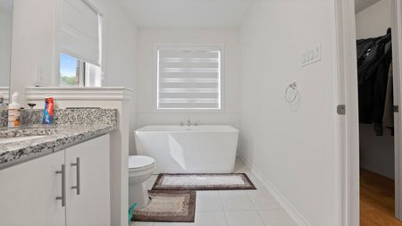 For Lease - 102 Strickland Avenue, Brantford, Ontario - Photo 4