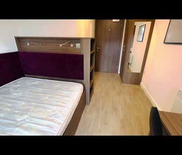 Studio Flat, Prince Edwin Street, L5 - Photo 3