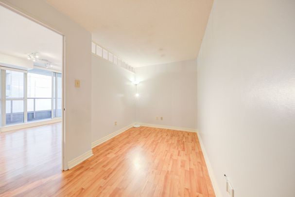 For Lease - 736 Bay Street Unit# 307, Toronto, Ontario - Photo 1