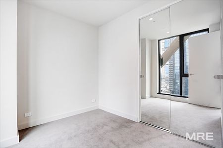 3805/318 Queen Street, Melbourne - Photo 3