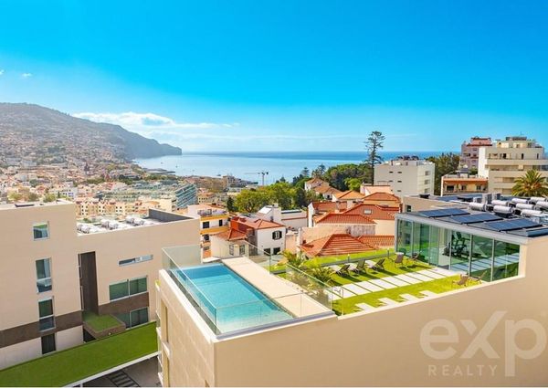 Apartamento de Luxo com 1 quarto com vista baia e cidade do Funchal