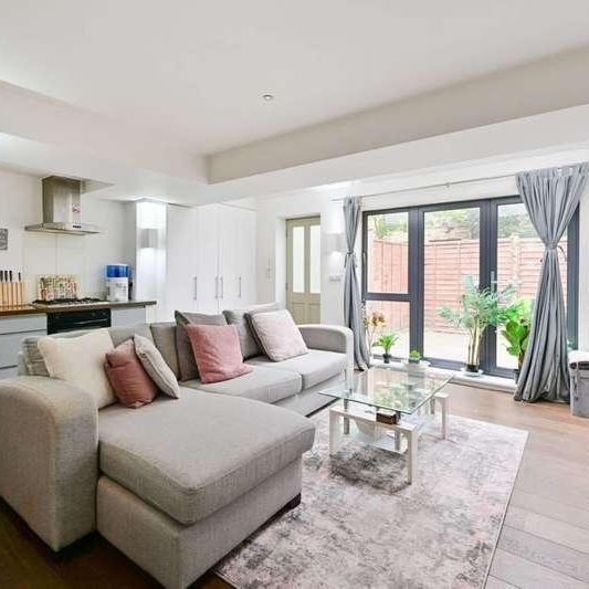 Cromwell Road, Wimbledon, SW19 - Photo 1