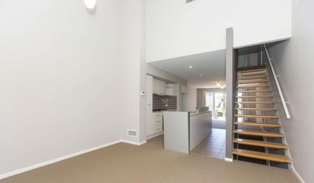 18 Bluebell St, O'Connor ACT 2602 - Townhouse For Rent | Domain - Photo 3