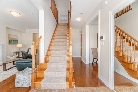 For Lease - 2025 Trawden Way, Oakville, Ontario - Photo 3