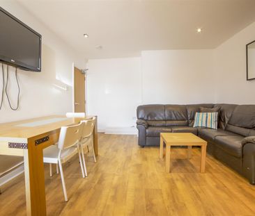 6 bed maisonette to rent in Grosvenor Road, Jesmond, NE2 - Photo 5