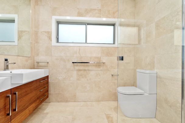 A masterpiece of elegance and class - Photo 1