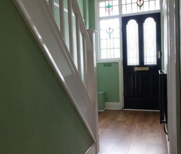 3 bedroom House To Let Total Size: 1023 SQ FT - Photo 3