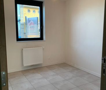 Appartement met 2 slaapkamer en staanplaats te Veurne - Foto 4