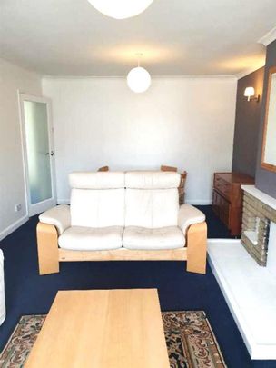 3 bedroom bungalow to rent - Photo 1