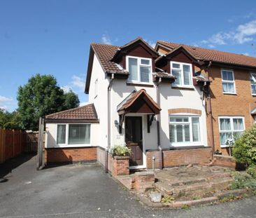 3 bedroom end of terrace house to rent - Photo 3