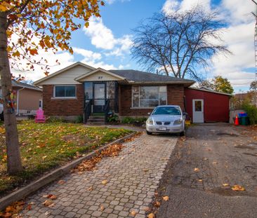 **Charming** 3-Bedroom Home in St. Catharines - Photo 4