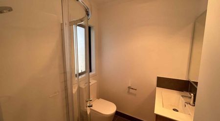 Highlight on Hibiscus - Photo 4