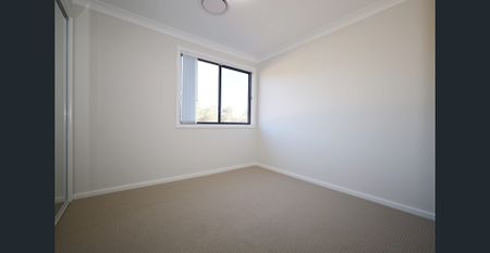 Nearly New Home Ready to Move in - Photo 4