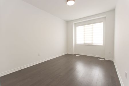 For Lease - 3216 Meadowridge Drive, Oakville, Ontario - Photo 3