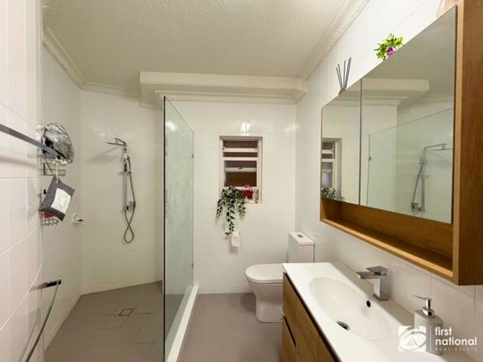 Effortless beachside living - Photo 1