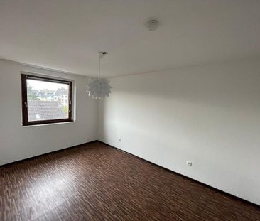 Helle 2,5-Zimmer-Wohnung in Düsseldorf-Wersten - Photo 1